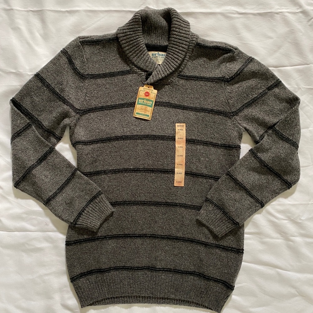 NWT Boys Husky Urban Pipeline Pullover Sweater
